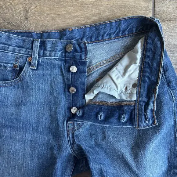 Levi's 501 Men Size 27 Jeans Distressed Button Fly Denim Raw Edge Cropped - Picture 3 of 16